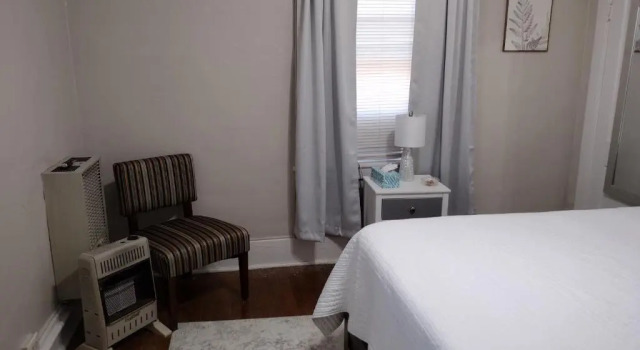 Cherry Street Vintage Apartment-Free Parking!, Book Lejlighed Tulsa Oklahoma, nær Gathering Place