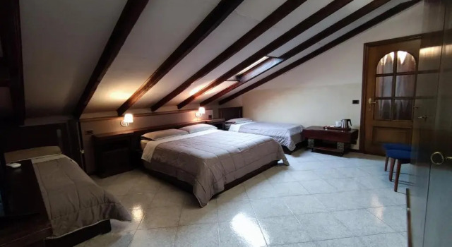 Четырёхместный номер Standard Hotel Emiliana