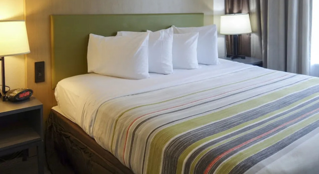 Двухместный номер Standard Country Inn & Suites by Radisson, Washington, DC East - Capitol Heights, MD