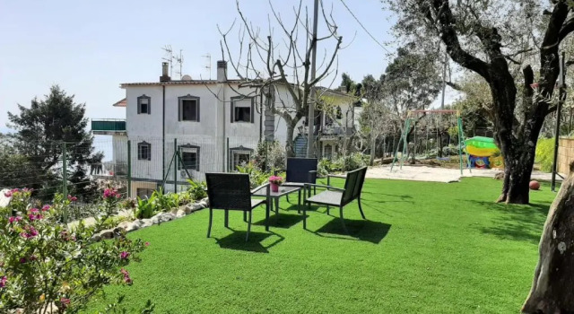 Апартаменты с 3 комнатами Villa Persico