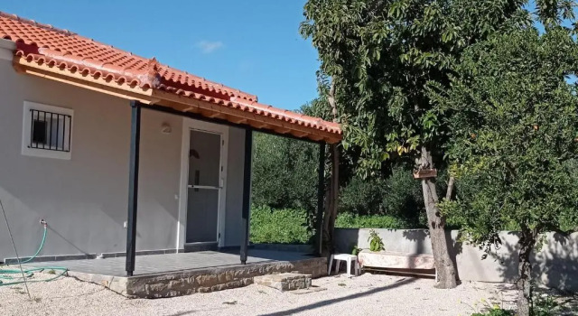 Коттедж с 2 комнатами Avocanto's house