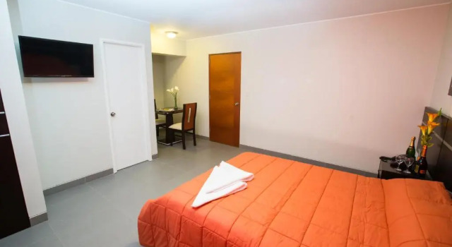 Полулюкс Mariategui Hotel & Suites