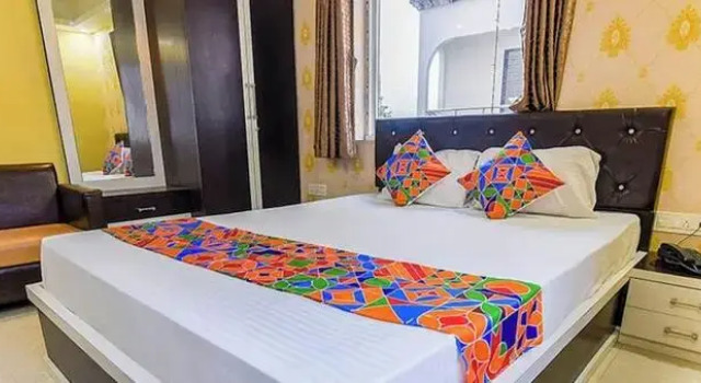 Goroomgo Anshika Inn New Town Kolkata