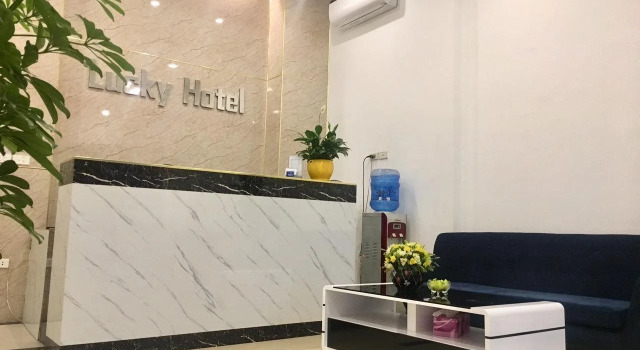 Lucky Hotel 69