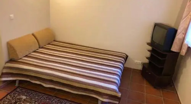 Apartment Lower Ground Floor, Boek Appartement Nida 