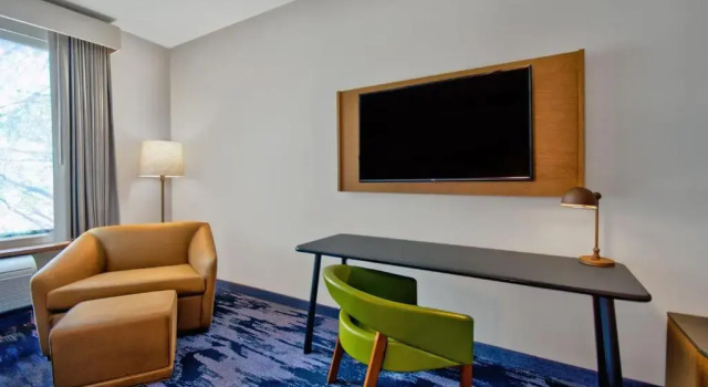 Номер Standard Fairfield by Marriott Inn & Suites Orlando at FLAMINGO CROSSINGS® Town Center