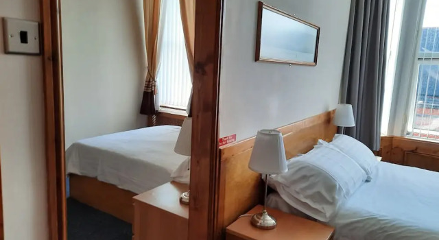 Oaktree Lodge, Забронировать Отель Бизнес-отели Англии, 4* 5*
