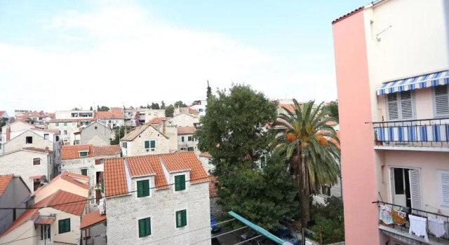 Apartment Liatris, Prenota Appartamento Splitska 