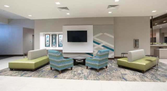 Hilton Garden Inn Omaha Aksarben Village