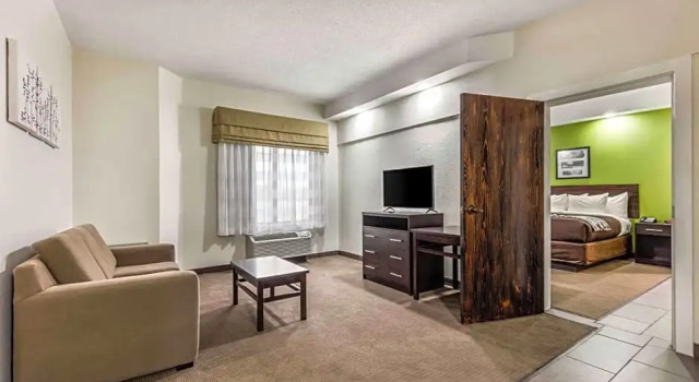Люкс Travelodge by Wyndham Flowood Jackson Airport North