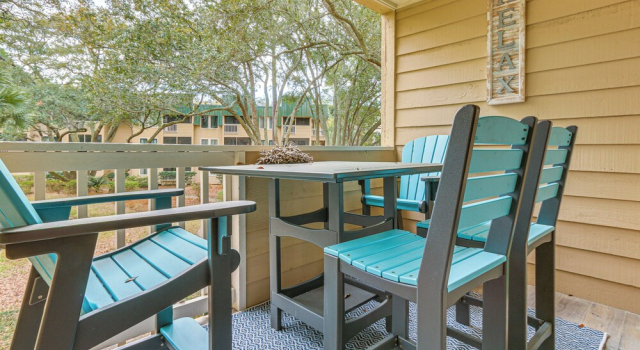 Апартаменты Beachfront Getaway! Hilton Head Resort Condo