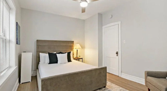 Radiant 2BR - Springfield 04-2, Забронировать Отель Чикаго Большой Чикаго, рядом с Kindred Chicago Central Hospital