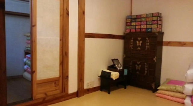Люкс Bukchon Sarangchae Hanok Guesthouse