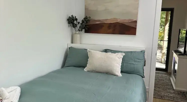 Студия Comfort Hunchy Hideaway