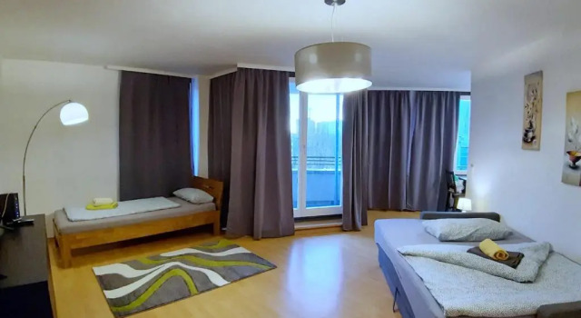 Lea-Apartment, 2 Raum, Balkon Tg Zentral Am Park, Забронировать Апартаменты/квартира Отели Лейпцига с парковкой, рядом с Музей Баха, Парковка