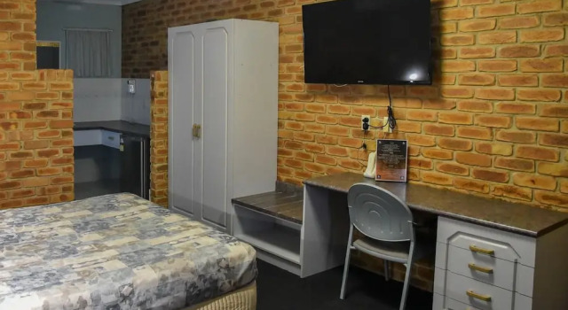 Четырёхместный номер Standard The Crossing Motel