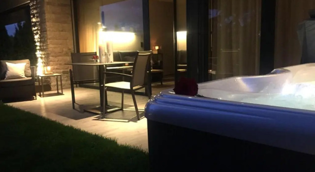 Апартаменты Superior Haus Gregori Modern & Central Stay in Vineyard with Rooftop & Served Breakfast