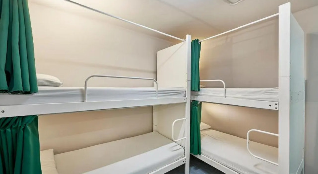 Кровать в общем номере (женский номер) Hola Hostal Eixample
