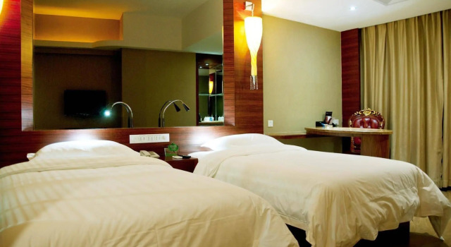 Huangma Holiday Hotel, Book Hotel Meilan 