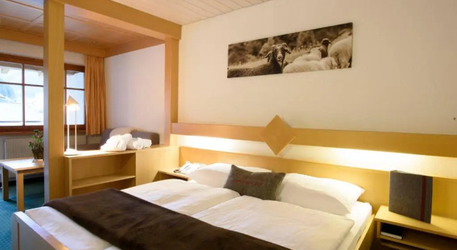 Трёхместный номер Standard Hotel Sonnblick