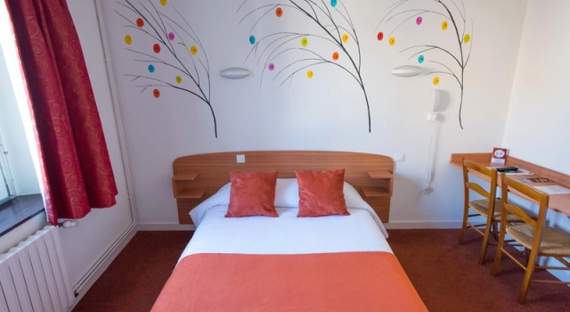 Двухместный номер Standard Grand Hotel de la Gare, Angers