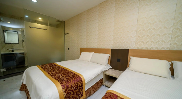 Hotel LBS, Забронировать Отель Отели Куала-Лумпура с парковкой, рядом с Торговый центр AEON Taman Maluri, Парковка