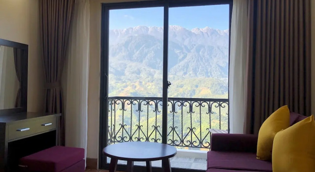 Семейный номер Standard с балконом Muong Hoa View Hotel