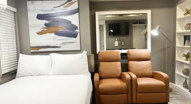 Miami Beach HomeStay