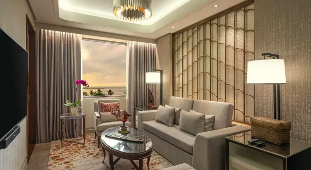 Двухместный клубный люкс Executive с видом на залив Admiral Hotel Manila - MGallery Collection