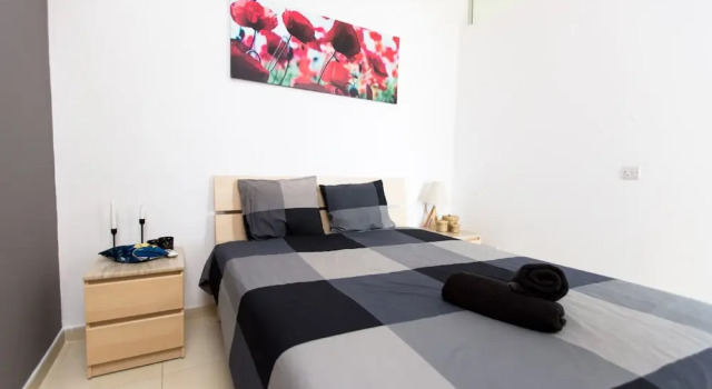 Finikoudes Seaview Beach Apartment