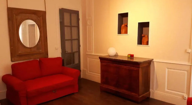 Les Boiseries, Забронировать Отель Доль Горный массив Юра, рядом с The museum of fine arts of Dole