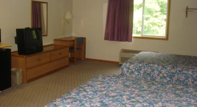 Budget Host Inn Fridley, Varaa Hotelli Hotellit Minnesota pysäköinnillä, Pysäköinti