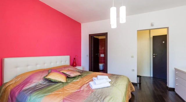 Nice Home in Icici W/ Outdoor Swimming Pool And 4 Bedrooms