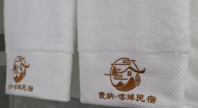 XianakazhuoHomestay, Buchen Sie Hotel Hotels in Yunnan mit Parkplatz, Parkplätze