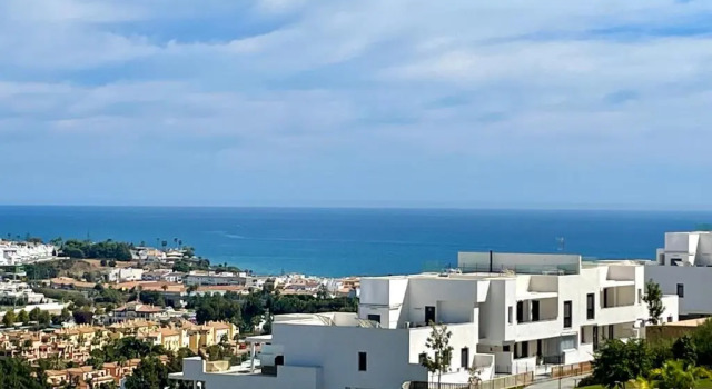 Коттедж Sea View at Casa Banderas La Cala 3 bed Luxurious holiday home Padel & Gym
