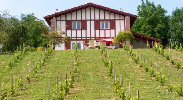 Chambre Laina, Забронировать Отель Оссе French Basque Country