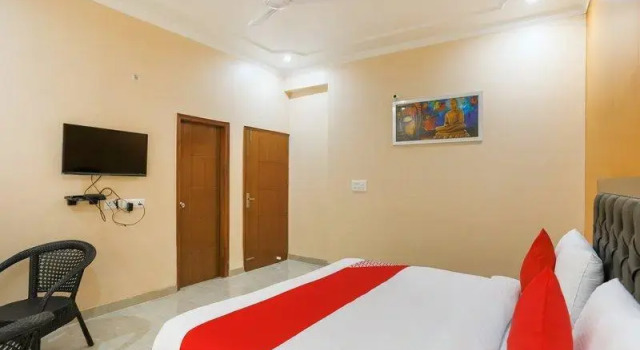 Elite Homez by OYO Rooms