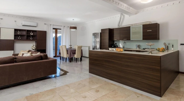 Stunning Home in Veprinac With 4 Bedrooms and Wifi