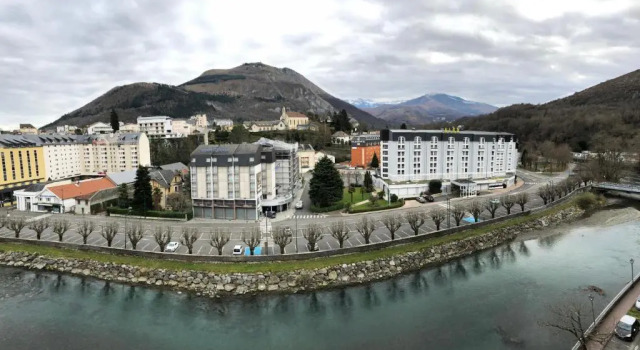 Номер Standard с видом на горы Hotel Saint Georges Lourdes Pyrenees (Avril 2026)