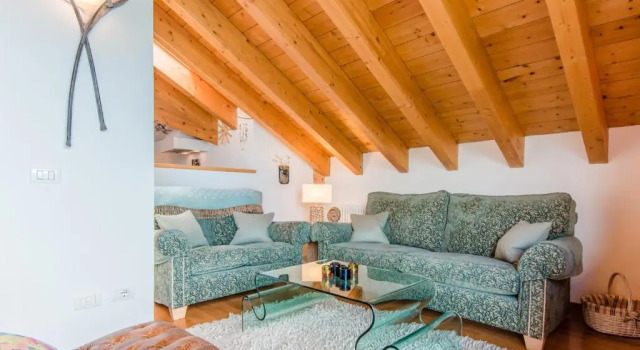 Vista D'Oro Ulivo Apt. 15, Book Hotel Hotels in Como with a Pool, Swimming Pool