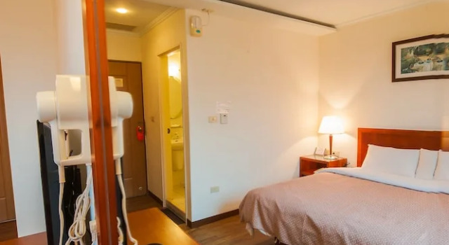 Номер Standard JiaHua Hotel