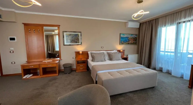 Люкс Hotel Millennium