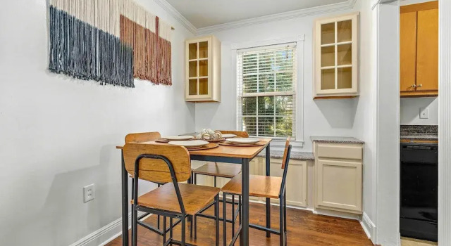 Pet-friendly Mobile Condo ~ 4 Mi to Downtown!, Boek Hotel Hotels in Alabama met parkeren, Parkeren