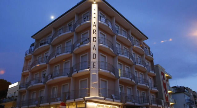 Hotel Arcade