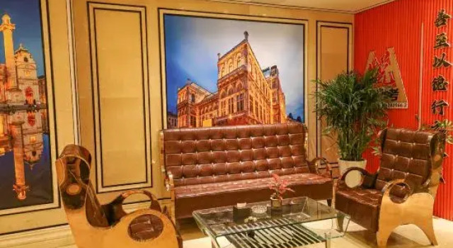 Vienna Classic Hotel (Qingdao Railway Station Taidong Pedestrian Street)