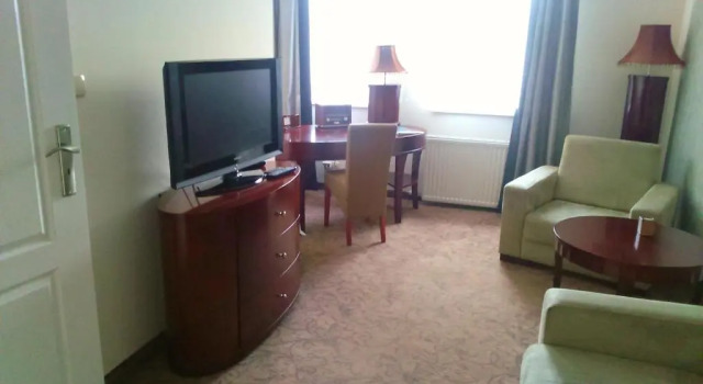 Студия Hotel ARA - Dancing Club Restauracja Kameralne SPA ARA