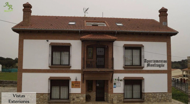 Apartamentos Monfragüe, Book Apartment Hotels in Extremadura with a Pool, Swimming Pool
