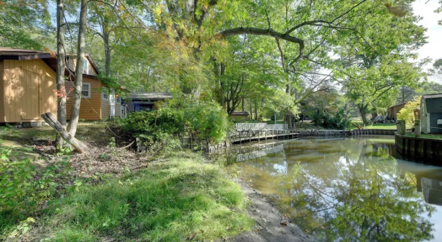 Коттедж Steps to Chautauqua Lake: Cozy Cottage w/ Patio