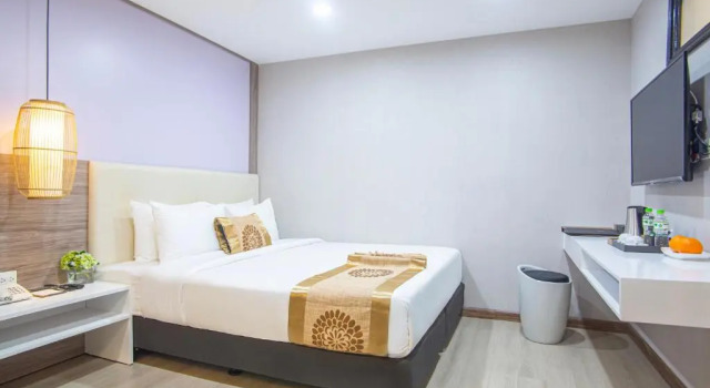 Номер Classic Bridge Lakeside Room For Rent Hanoi