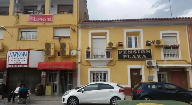 Pension Plaza, Book Hotel Hotels in Aragon with Parking, Parking